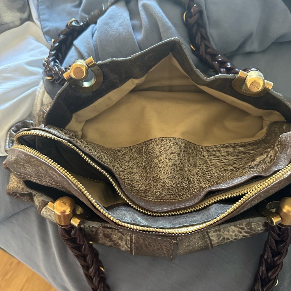Chloe Textured Brown Shoulder Bag - Picture 8 of 10